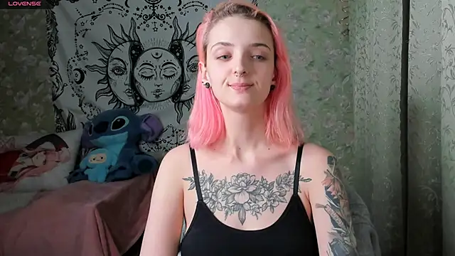 Cutie Adelia online show from December 2, 12:18 pm