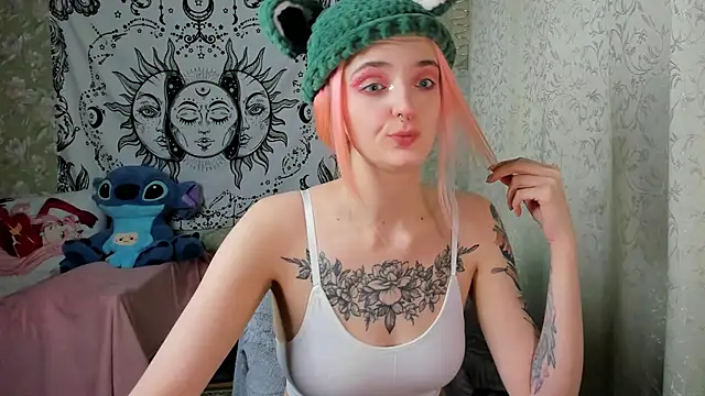 Cutie Adelia online show from February 4, 10:43 am