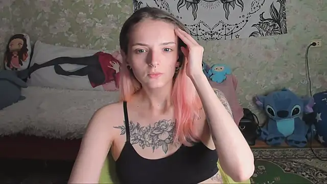 Cutie Adelia online show from September 28, 9:58 am