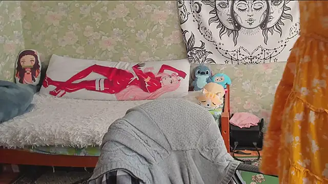 Snapshot of Cutie_Adelia chatting on May 26, 11:17 am Cutie Adelia online show from May 26, 11:17 am