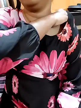 Diya 143 online show from March 22, 2:47 pm