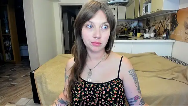 Snapshot of StacyTigerr chatting on October 5, 2:59 pm StacyTigerr online show from October 5, 2:59 pm