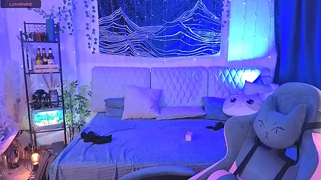 Snapshot of IrmaBell chatting on November 29, 3:09 am IrmaBell online show from November 29, 3:09 am