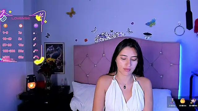 Snapshot of brenda_moris01 chatting on October 10, 9:25 pm brenda moris01 online show from October 10, 9:25 pm