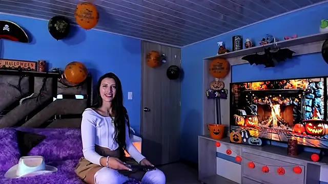 Snapshot of brenda_moris01 chatting on October 26, 10:58 pm brenda moris01 online show from October 26, 10:58 pm