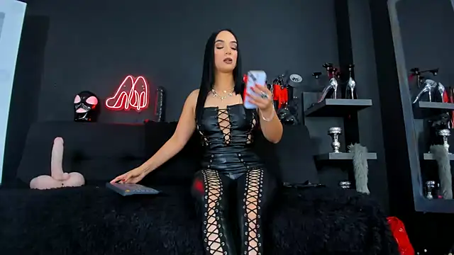 Amberstones online show from February 11, 9:03 pm