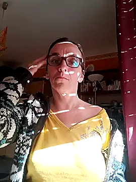 Dettybitch40 online show from October 8, 2:36 pm