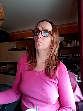 Dettybitch40 online show from October 25, 10:56 am