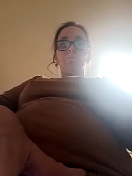 Dettybitch40 online show from November 1, 2:08 pm