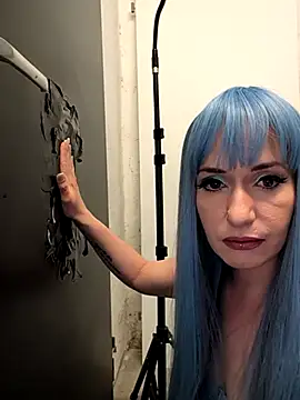 GangBangKitty online show from May 12, 5:32 pm