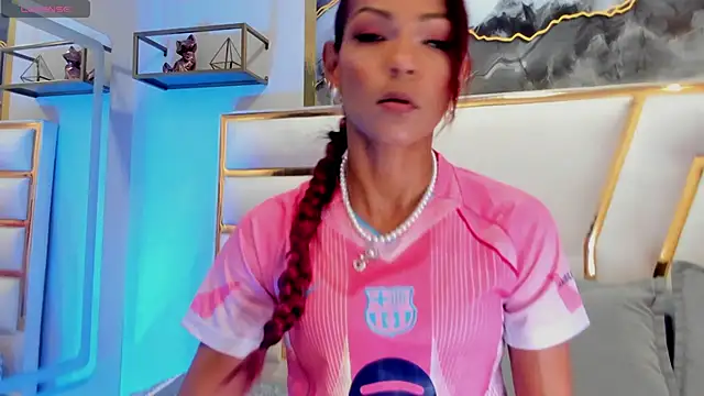 HannaPetit online show from January 15, 6:55 pm