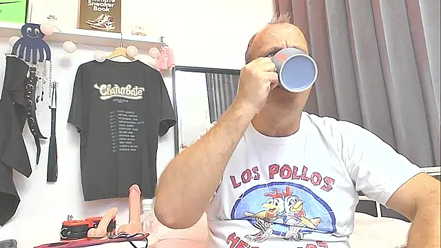 Snapshot of openminddaddy chatting on December 25, 6:19 pm openminddaddy online show from December 25, 6:19 pm