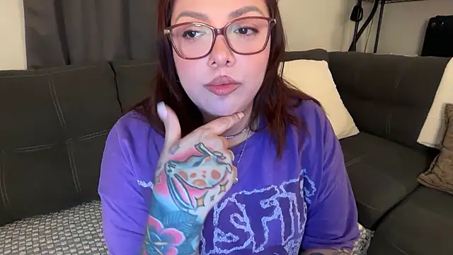 nativepumpkin95 online show from July 14, 12:24 am