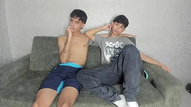pelusos mens online show from May 6, 7:30 pm
