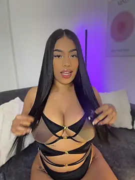 Snapshot of Sara_mocca_ chatting on July 9, 8:13 pm Sara mocca online show from July 9, 8:13 pm
