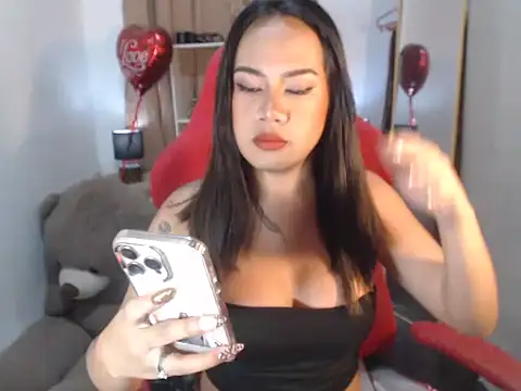 FrancineGarcia online show from April 15, 6:31 am