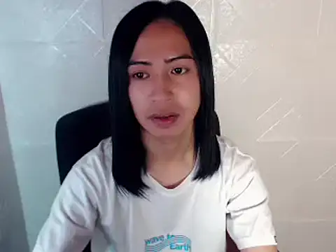 Snapshot of Lemonadexxx chatting on December 12, 9:19 am Lemonadexxx online show from December 12, 9:19 am