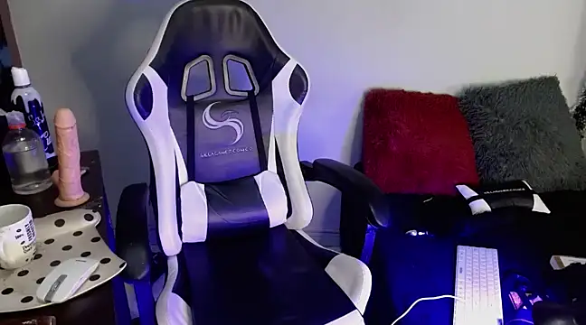 Snapshot of Ardat_Lili69 chatting on January 7, 7:59 pm Ardat Lili69 online show from January 7, 7:59 pm