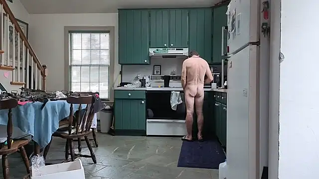 Snapshot of CDforU chatting on October 13, 2:06 pm CDforU online show from October 13, 2:06 pm