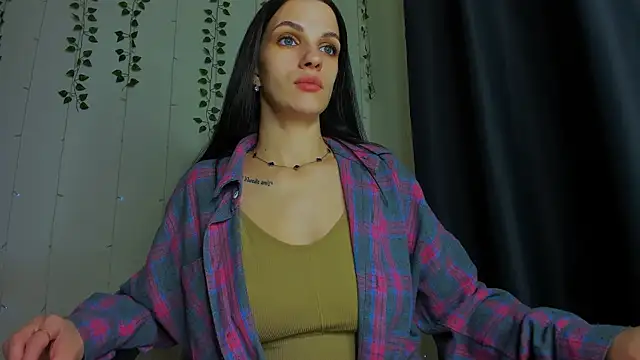 Snapshot of KarlaSim chatting on November 28, 7:27 pm KarlaSim online show from November 28, 7:27 pm