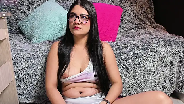 Emilyjhonson 01 online show from February 19, 1:39 pm