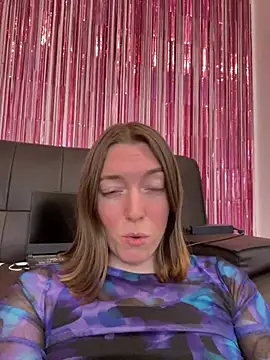 Snapshot of Daisy_Michto_Officiel chatting on January 29, 3:44 am Daisy Michto Officiel online show from January 29, 3:44 am