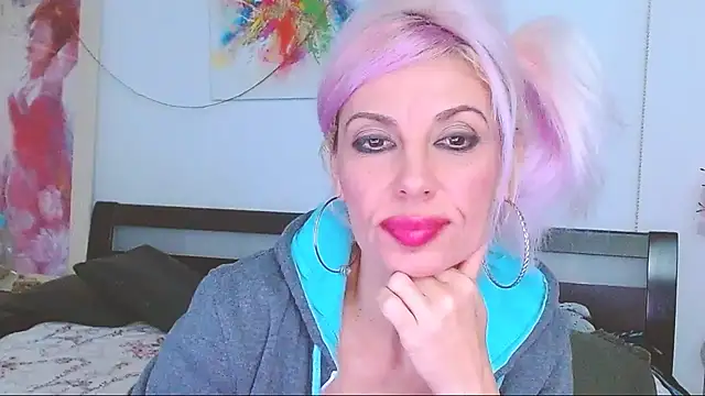 Snapshot of HoneyLara chatting on March 6, 4:08 am HoneyLara online show from March 6, 4:08 am