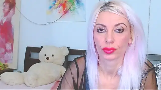 Snapshot of HoneyLara chatting on October 30, 9:15 pm HoneyLara online show from October 30, 9:15 pm