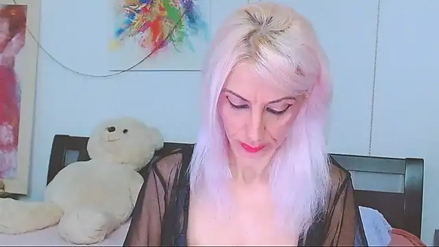 Snapshot of HoneyLara chatting on November 27, 7:49 pm HoneyLara online show from November 27, 7:49 pm