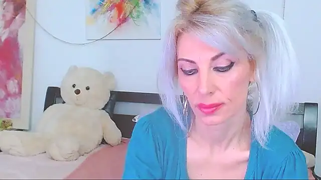 HoneyLara online show from March 23, 8:13 pm