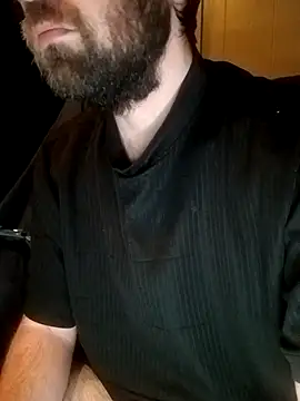 Snapshot of ShadowyTube chatting on January 14, 6:19 am ShadowyTube online show from January 14, 6:19 am