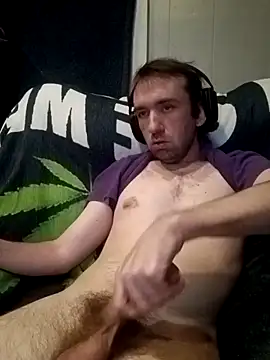 Snapshot of ShadowyTube chatting on March 25, 6:19 am ShadowyTube online show from March 25, 6:19 am