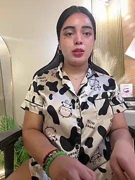 HotstuffCherrySummer online show from February 26, 9:21 am