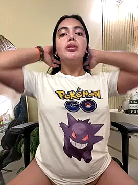 HotstuffCherrySummer online show from October 27, 8:07 am