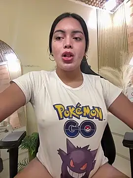 HotstuffCherrySummer online show from November 14, 8:24 am