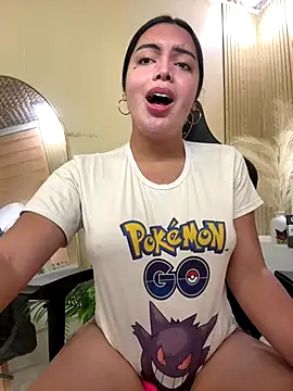 HotstuffCherrySummer online show from November 15, 8:11 am