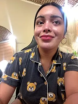 HotstuffCherrySummer online show from January 13, 9:58 am