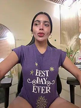 HotstuffCherrySummer online show from April 24, 11:12 am