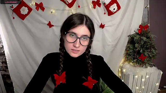 MaryEm976 online show from December 11, 3:05 pm