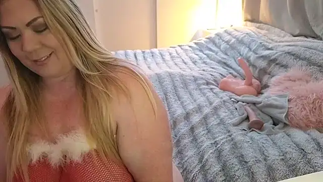 JESS LOVES online show from December 21, 3:53 pm