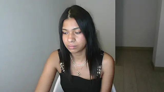 dark enchantress  online show from February 22, 1:22 am