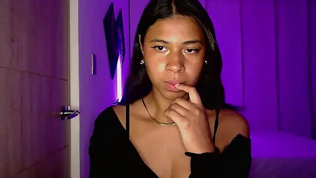 dark enchantress  online show from October 24, 11:23 pm