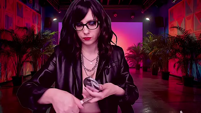 Snapshot of RoseBlooom chatting on October 15, 3:28 am RoseBlooom online show from October 15, 3:28 am