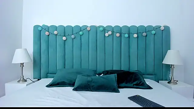 marianaaguii online show from December 29, 1:38 pm