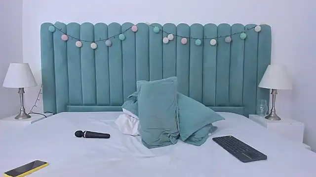 marianaaguii online show from January 22, 12:27 pm