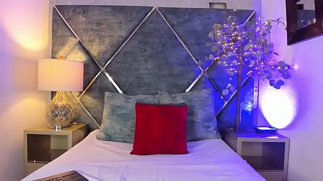 DannaFalco25 online show from January 9, 3:55 pm