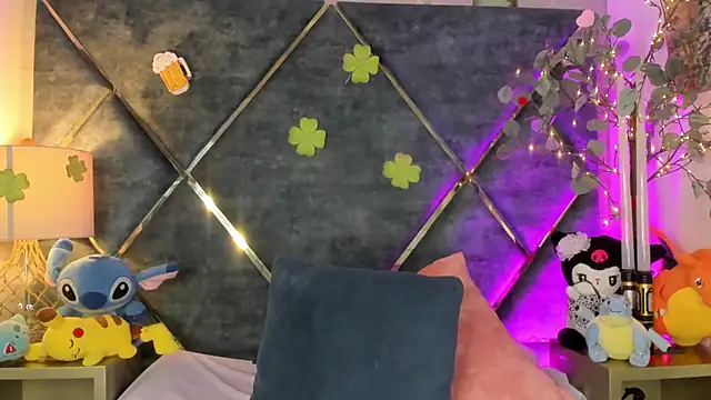 DannaFalco25 online show from March 16, 2:32 am