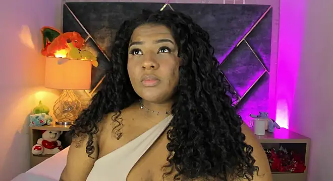 DannaFalco25 online show from September 19, 8:31 pm