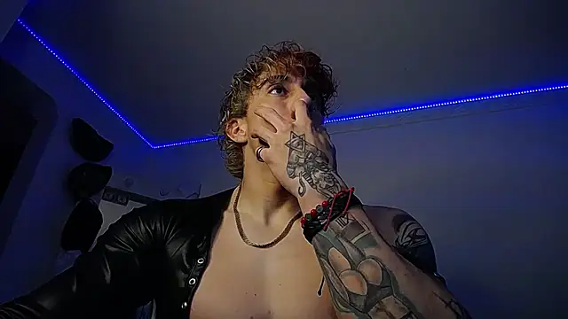 strongboy  online show from March 16, 10:20 pm