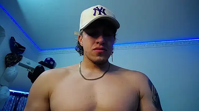 strongboy  online show from September 20, 6:53 pm